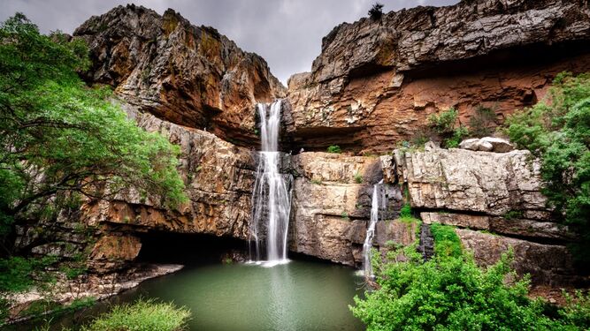 Las mejores cascadas para refrescarte en Andalucía este verano