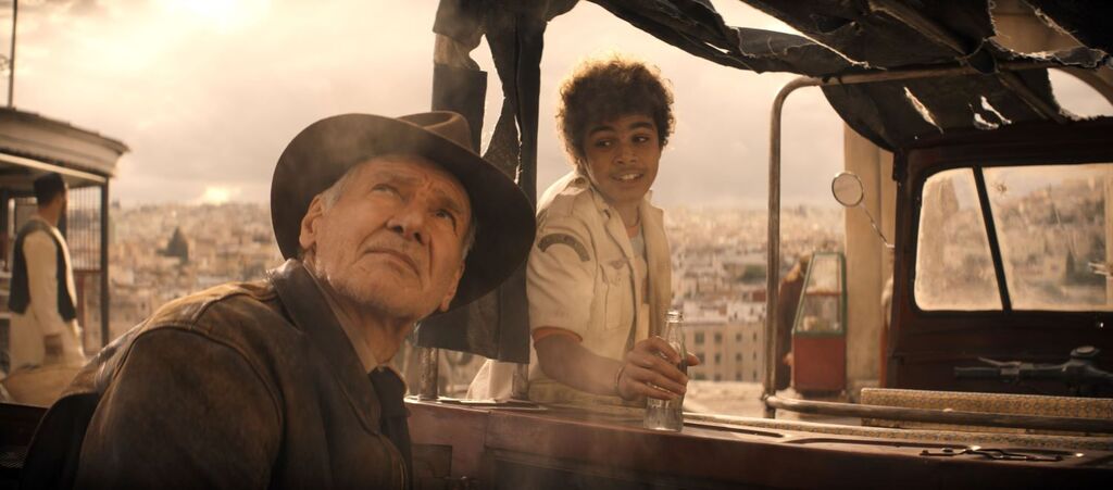 Indiana Jones y El Dial del Destino | Harrison Ford, Ethann Isidore