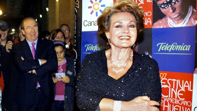 Carmen Sevilla en el Festival de Cine de Huelva en un homenaje a su carrera, en el año 2010. EFE