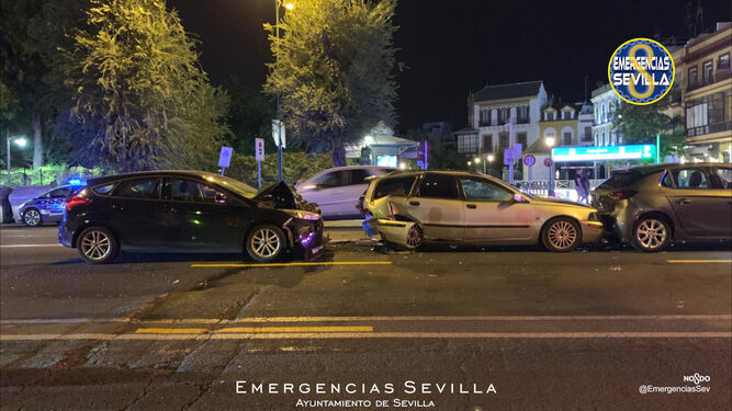 Estado de los vehículos tras el accidente junto a los Jardines de Murillo.