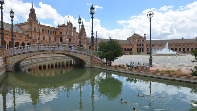 Sevilla no solo da nombre a la ciudad, sino es también apellido de muchos españoles.