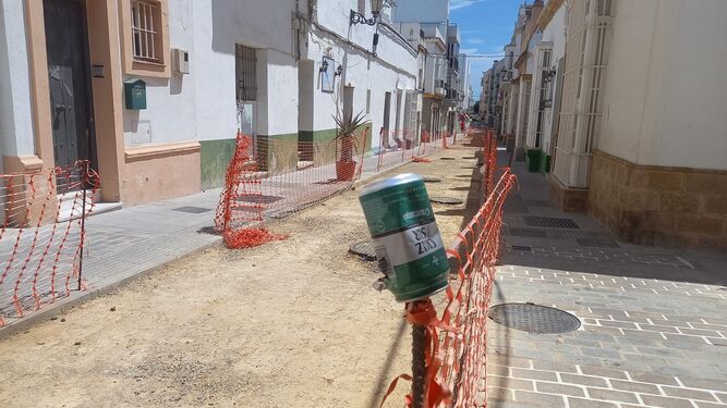 Estado de las obras de la calle Almirante Cervera en San Fernando.
