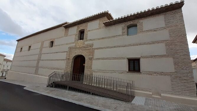 La Junta recopila en un inventario 7.200 edificios públicos de interés arquitectónico de Andalucía