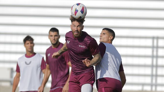 Las fotos del primer entrenamiento de Sergio Ramos tras su regreso al Sevilla FC
