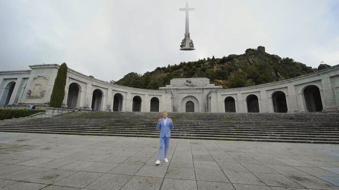 Boris Izaguirre en el Valle de los Caídos