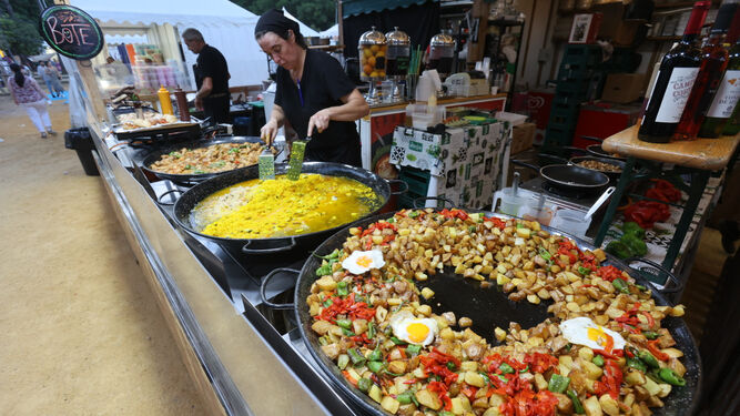 Algunas de las elaboraciones culinarias que se pueden degustar en el Festival de las Naciones.