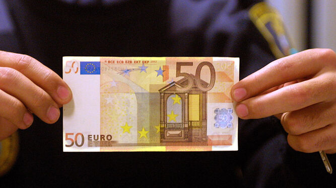 Imagen de archivo de un billete falso de 50 euros.