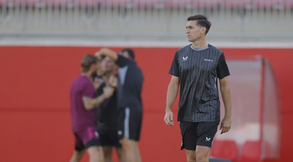 Las fotos del primer entrenamiento de Diego Alonso como entrenador del Sevilla FC