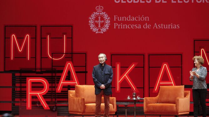 Haruki Murakami, en una charla en Gijón.
