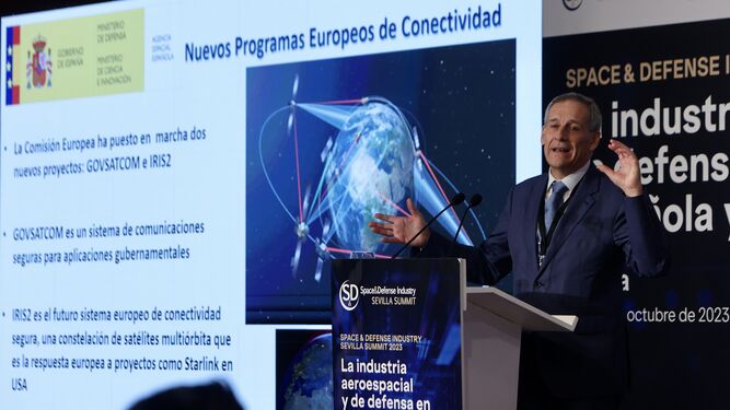 Miguel Belló, director en funciones de la Agencia Espacial Española, ayer en Sevilla.