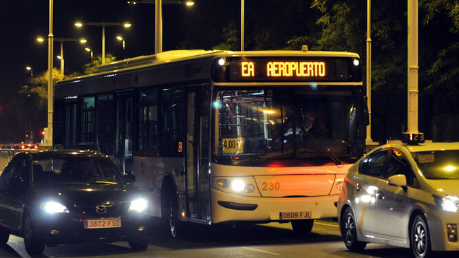 Autobús de Tussam al aeropuerto de Sevilla.