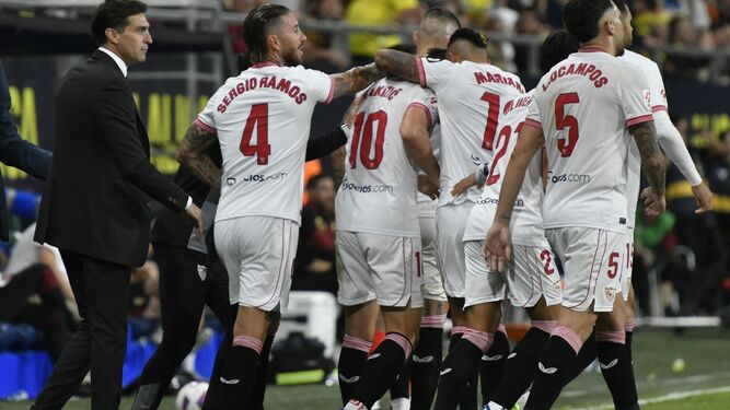 Imagen de los jugadores del Sevilla en su encuentro de Liga ante el Cádiz
