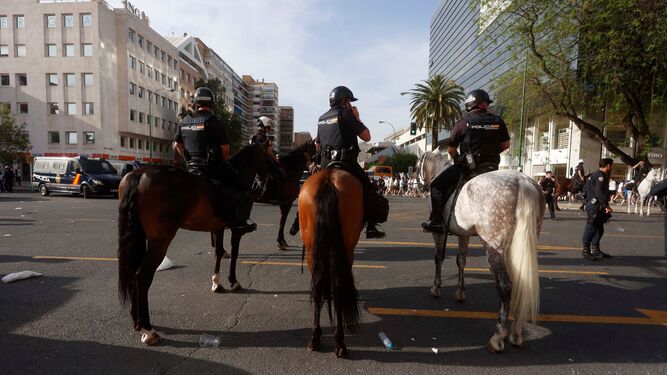 Casi 400 policías velarán por la seguridad en el derbi Sevilla-Betis