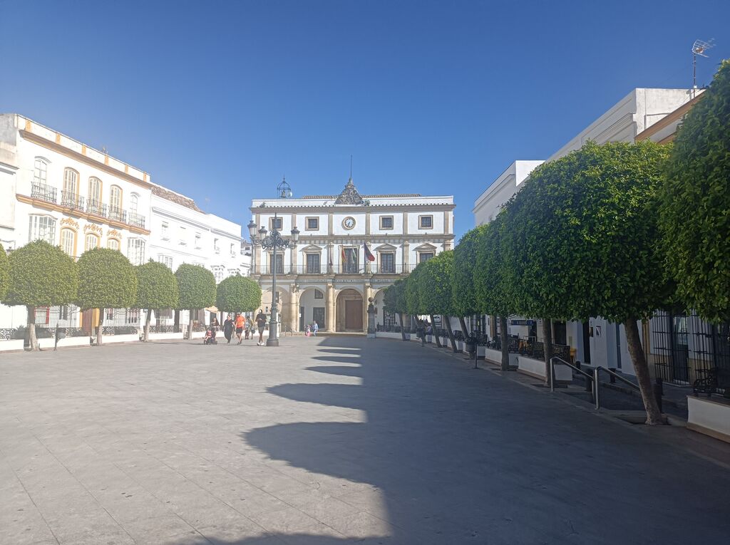 Plaza de Espa&ntilde;a. Llegamos a ella por la calle Pablo Iglesias.
