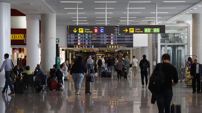 El aeropuerto de Sevilla registra 7,4 millones de pasajeros hasta noviembre y se acerca al récord histórico de 2019