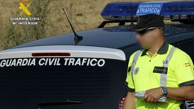 Un guardia civil de Tráfico.