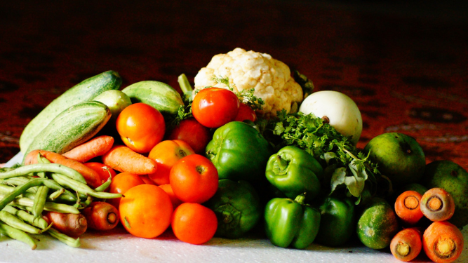 Frutas y verduras que contienen antioxidantes.