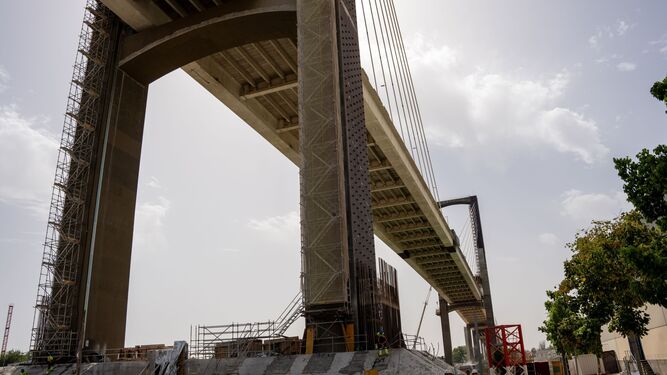 El puente del Centenario en obras.