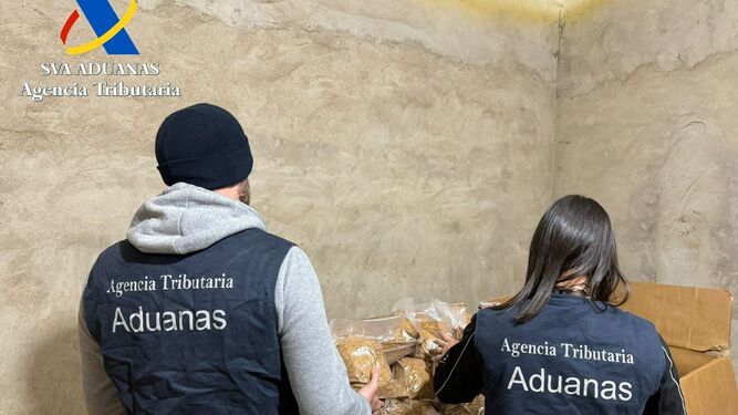 Aduanas interviene más de 400 kilos de tabaco de contrabando en Sevilla