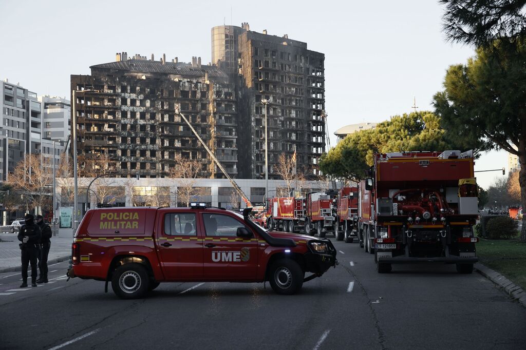 As&iacute; ha quedado el residencial devorado por las llamas en Valencia
