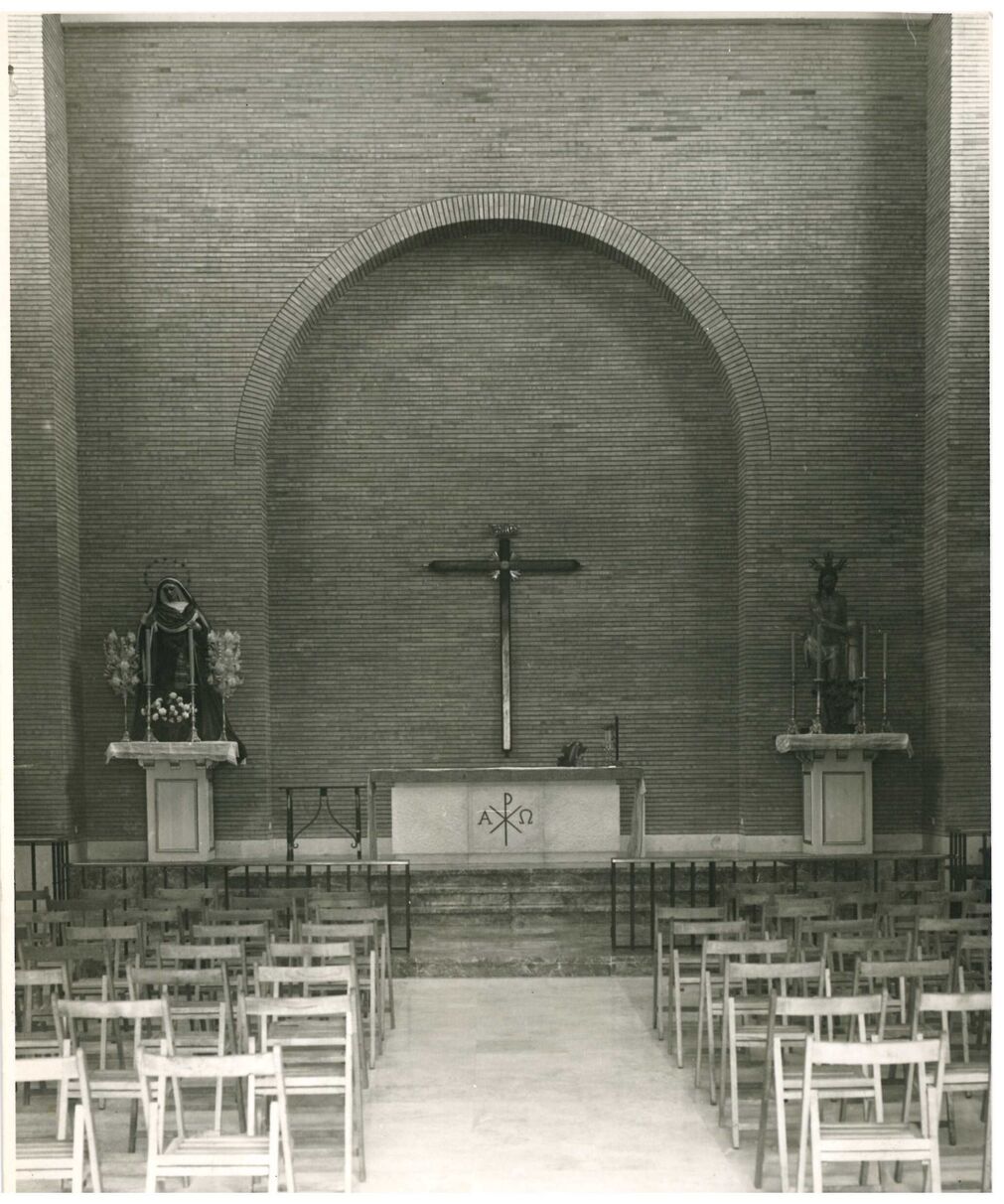 La capilla de la F&aacute;brica de Tabacos en abril de 1965.