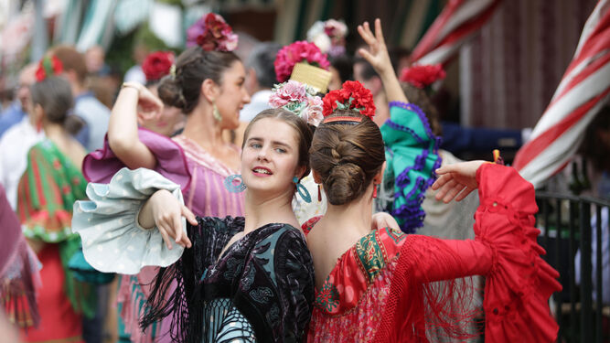 La música y el baile son  parte importante de la Feria.