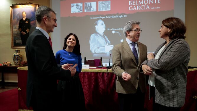 De izquierda a derecha, Manuel Barrios, Bella Belmonte, Ildefonso Vergara y Elena Leal.