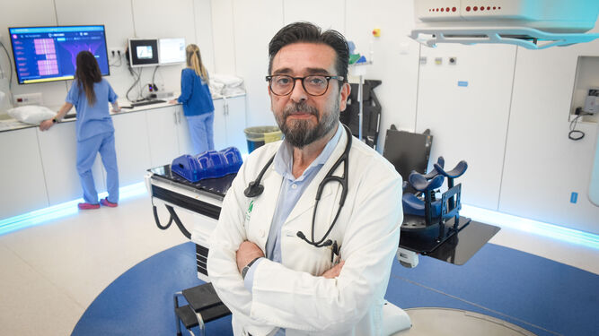 El oncólogo radioterápico, David Muñoz Carmona, e investigador principal del trabajo premiado en el  Congreso de la Sociedad Andaluza de Cancerología.