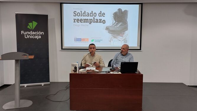 Fernando Martínez y Diego Reche durante la presentación de ‘Soldado de reemplazo’.