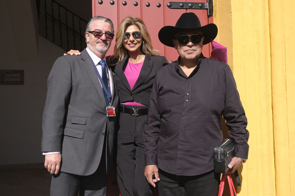 Francisco Ruiz, Marta y Victor Peralta