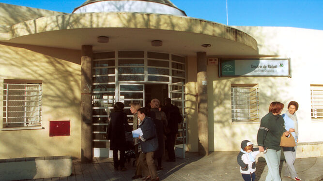 El Pleno de Alcalá de Guadaíra reclama a la Junta la construcción de un hospital para el municipio