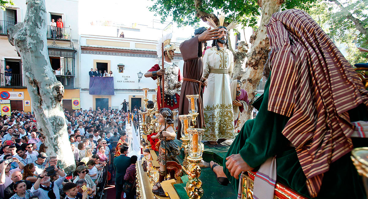 España se queda sin procesiones de Semana Santa por el coronavirus - Los  Angeles Times